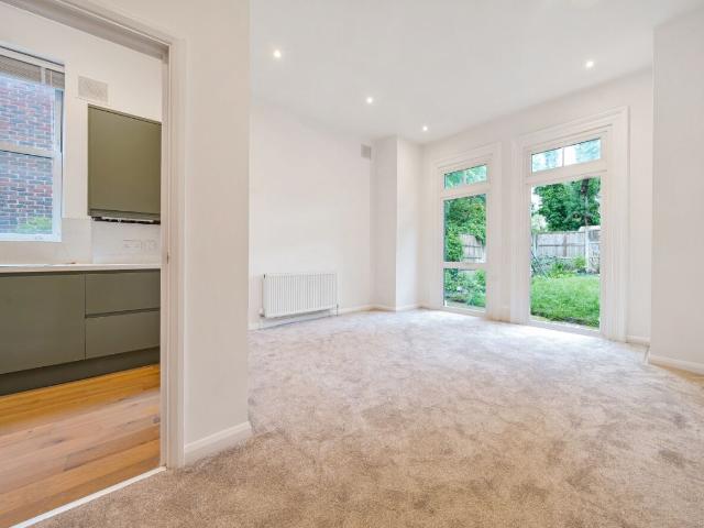 Bedwardine Road, Crystal Palace, London SE19, 2 bed flat to rent, £1,875 pcm | PrimeLocation