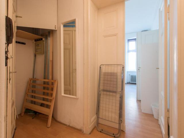 Bed in triple bedroom in Tiergarten