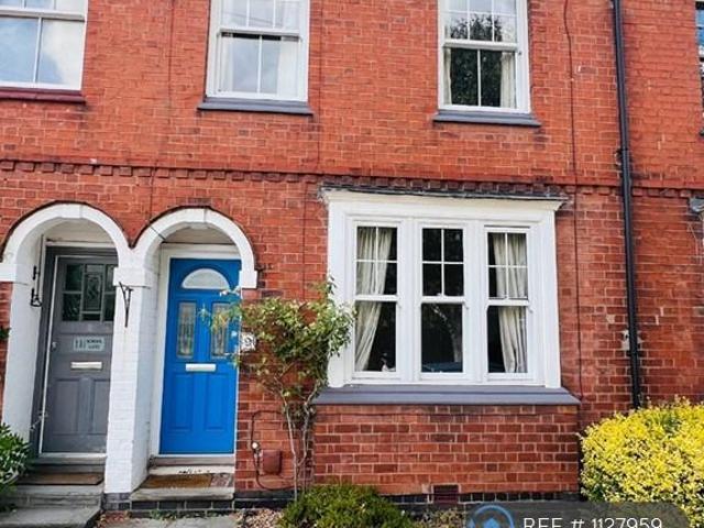 Bed Terrace In Conservation Area. 3 bed terraced house to rent £1,400 pcm £323 pw