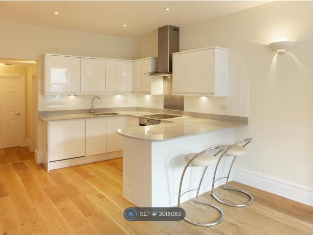 Bedford, Bedford MK40, 1 bed flat to rent, £1,000 pcm | PrimeLocation