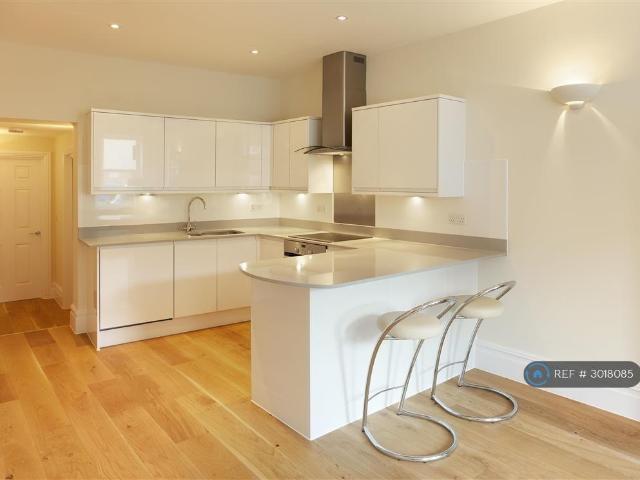 Bedford, Bedford, MK40 1 bed flat to rent £1,000 pcm £231 pw