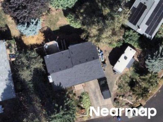 Bedford Dr