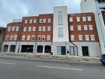Bedford Heights, 2 Old Bedford Road, LU2 1 bed flat to rent £1,000 pcm £231 pw