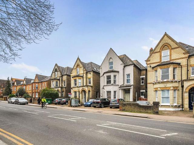 Bedford Hill, Balham, London, SW12 1 bed flat to rent £2,250 pcm £519 pw
