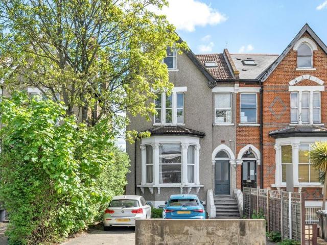 Bedford Hill, Balham, London, SW12 1 bed flat to rent £2,250 pcm £519 pw