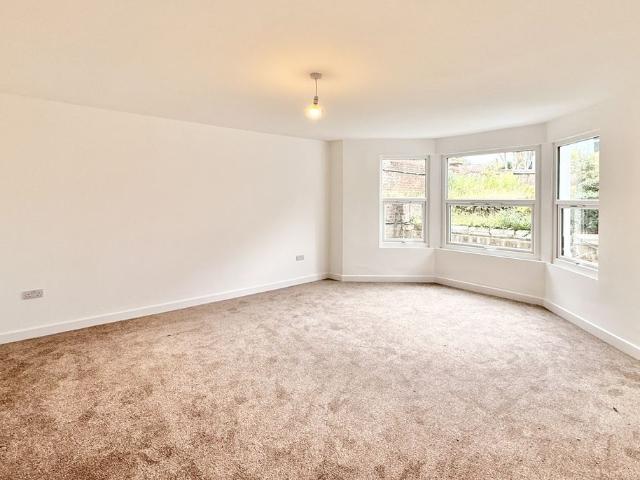 Bedford Hill, Balham SW12, 1 bed maisonette to rent, £1,900 pcm | PrimeLocation