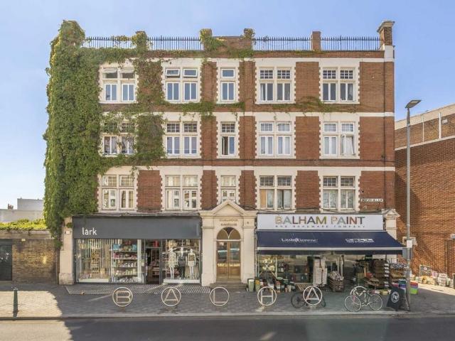 Bedford Hill, London SW12 1 bed flat to rent £2,400 pcm £554 pw