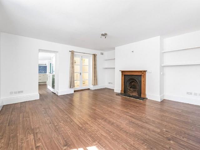 Bedford Place, Brighton BN1, 1 bed flat to rent, £1,400 pcm | PrimeLocation