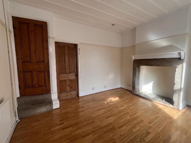 Bedford Place, Guiseley, Leeds LS20, 2 bed terraced house to rent, £1,000 pcm | PrimeLocation
