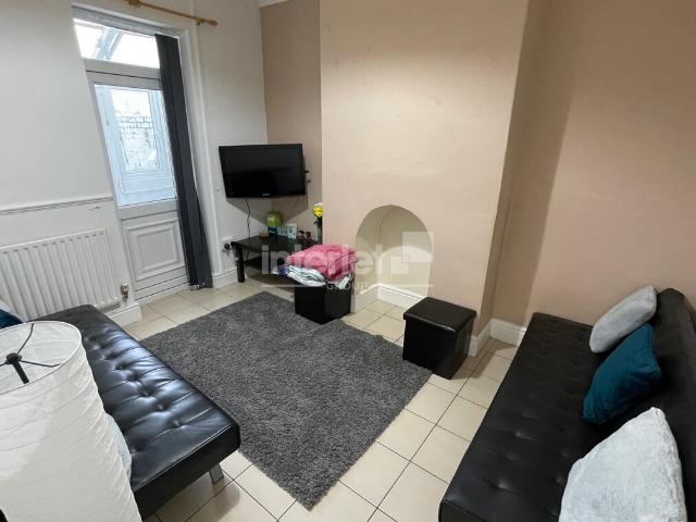 Bedford Street, Property #1234