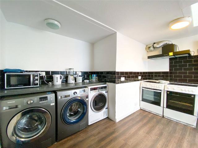 Bedford Square, Brighton, East Sussex BN1, Property to rent, £750 pcm | PrimeLocation