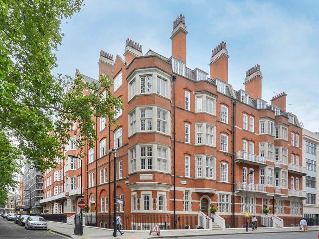 Bedford Square, London WC1B, 4 bed flat to rent, £4,983 pcm | PrimeLocation