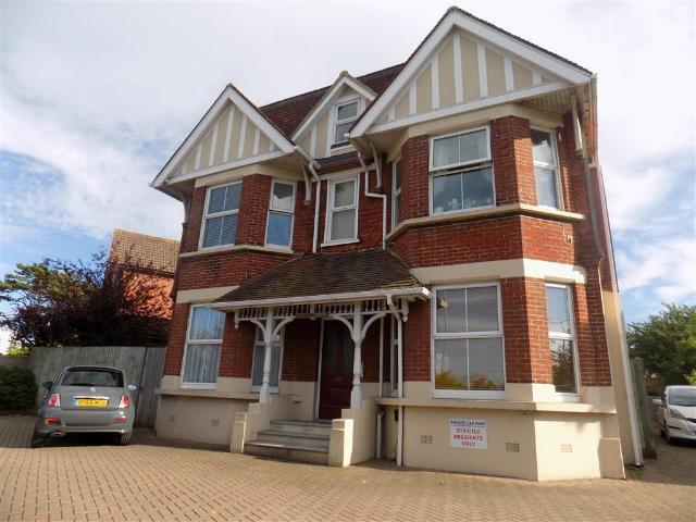 Bedfordwell Road, EASTBOURNE, BN21 1 bed flat to rent £1,000 pcm £231 pw