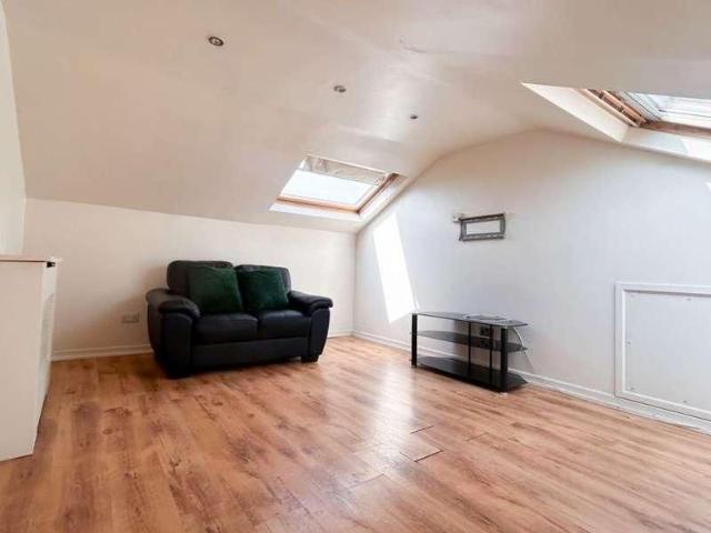 Bedroom Flat, Duffield Road Students, DE1