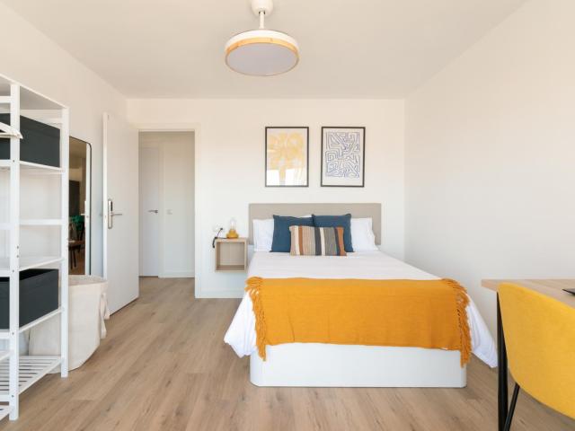 Bedroom for rent in Bono Guarner 21, Alicante