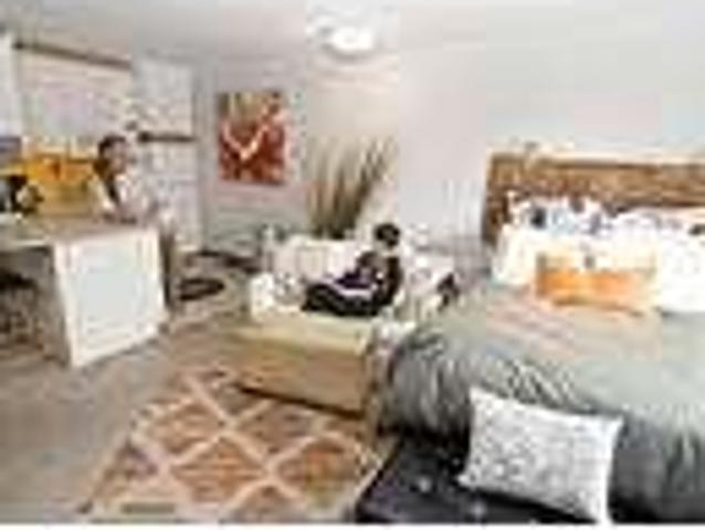 bedroom in East Lansing MI 48823