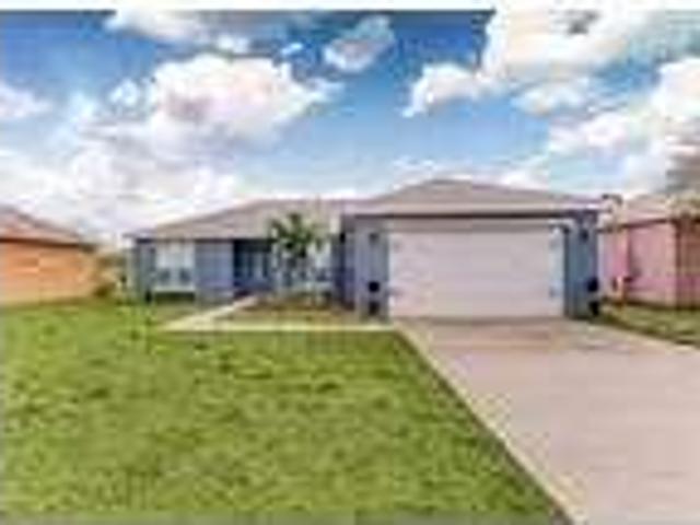 bedroom in Lake Placid FL 33852