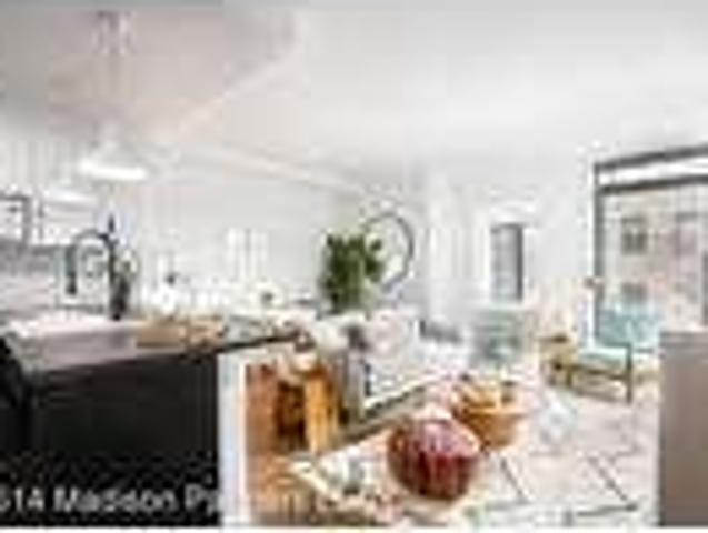 bedroom in Ridgewood NY 11385