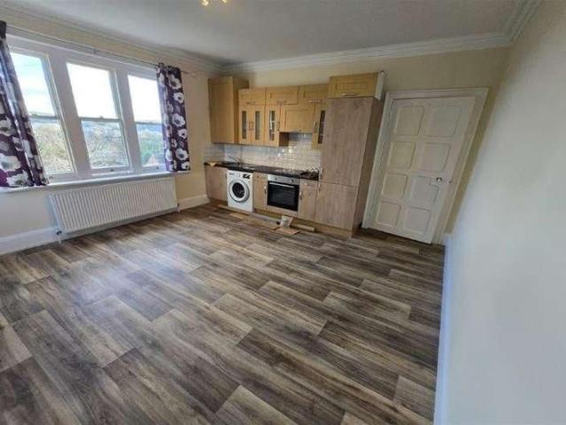 Bedroom T Floor In Godalming, GU7