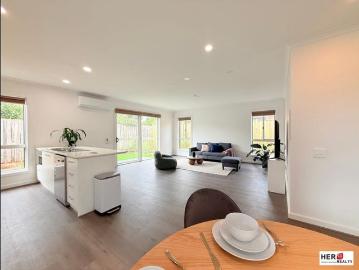 Melton South, Victoria