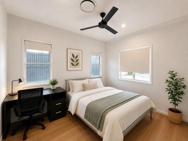 BEDROOM WITH PRIVATE ENSUITE ALL WATER, ELECTRICITY & WIFI INCLUDED!