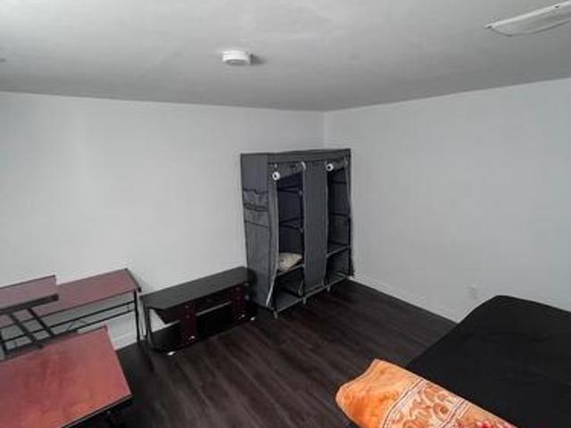 Bedroom 3 743 Sevilla Park Place, London East C, ON, N5Y 4H9 house for lease | Listing ID X13824 | Royal LePage