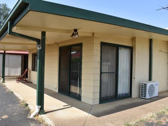BEDSITTER CLOSE TO CBD