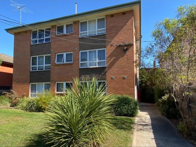 Bedsitter Studio Style Apartment Water usage included with the rent *APPLY FOR THIS PROPERTY NOW