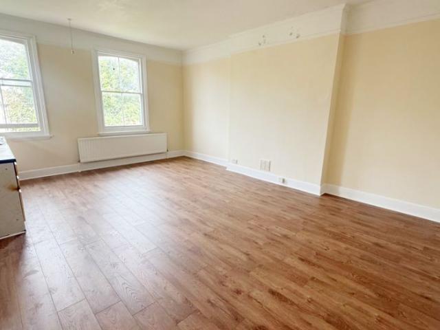Bedsit Flat, The Drive, Hove