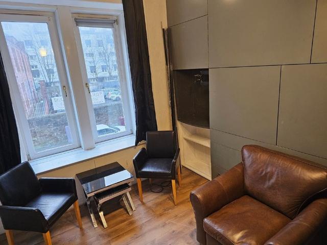 Bedsit, Kirkwood Street, G73