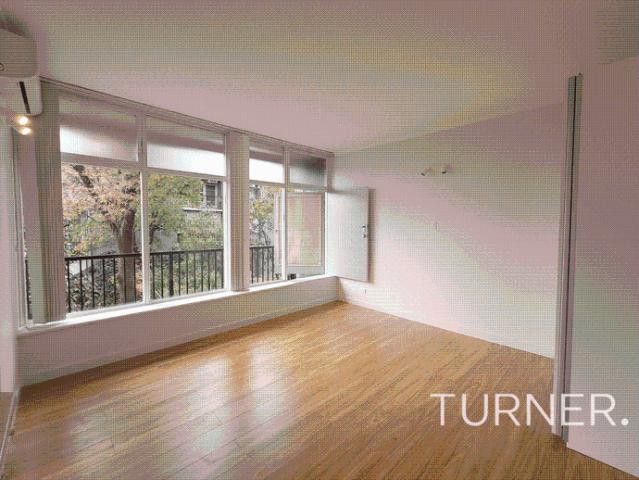 Bedsit in perfect location