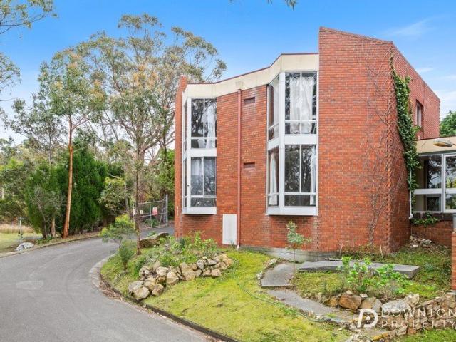 Bedsit in West Hobart