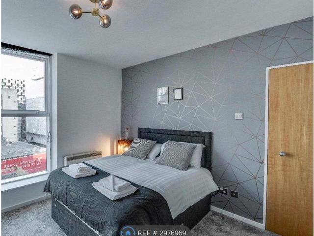 Beetham Plaza, Liverpool L2, 3 bed flat to rent, £1,900 pcm | PrimeLocation