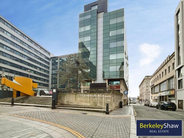 Beetham Plaza, 25 The Strand, Liverpool L2, 2 bed flat to rent, £1,750 pcm | PrimeLocation