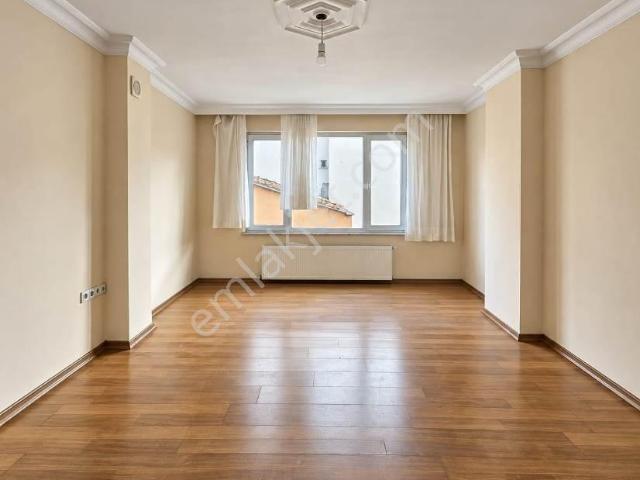 Beeylikdüzü Yakupluda 2+1 90m2 Kapalı Mutfak