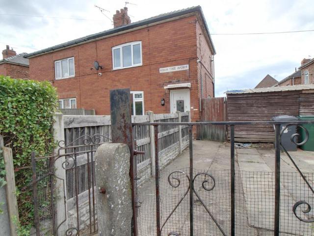 Beech Tree Avenue, Doncaster DN8 2 bed semi detached house to rent £770 pcm £178 pw