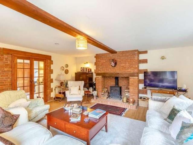 Beech Tree Court, Whitchurch, HP22