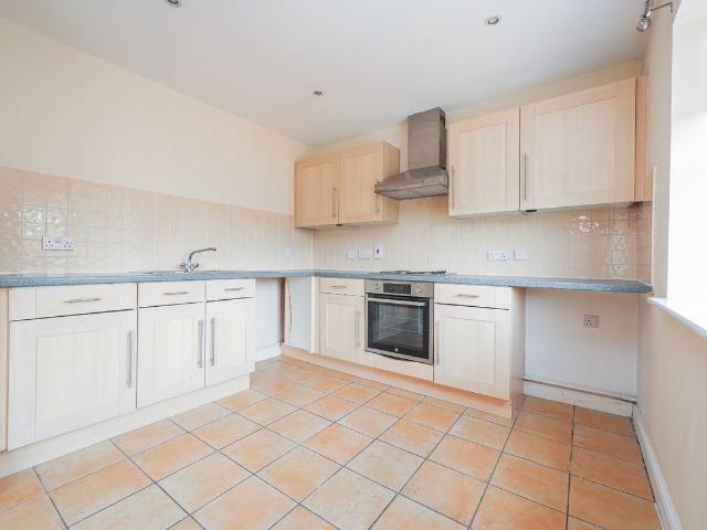 Beech Court, Beech Street, Lincoln, Lincolnshire LN5, 2 bed flat to rent, £875 pcm | PrimeLocation