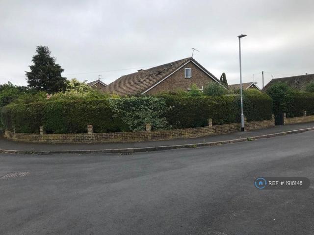 Beech Close, Sproatley, Hull, HU11 4 bed bungalow to rent £1,150 pcm £265 pw