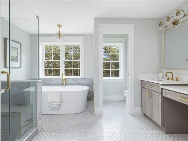 Beech Crest Rd, East Greenwich, Home For Sale