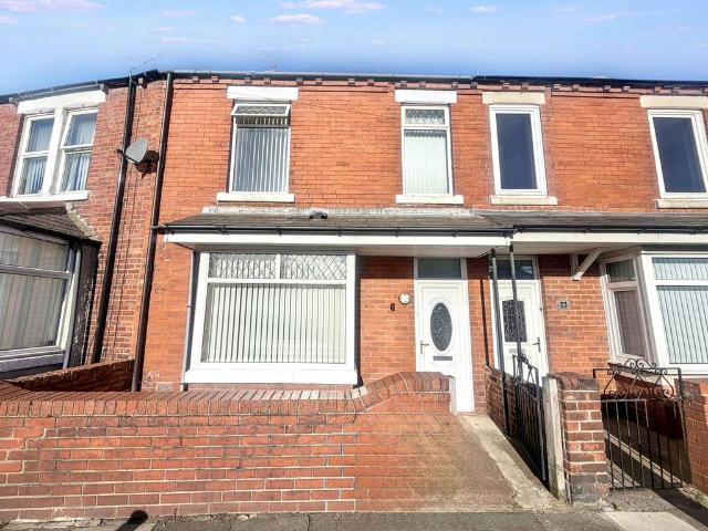 Beech Grove, Bedlington. 3 bed terraced house to rent £1,200 pcm £277 pw