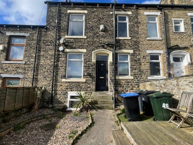 Beech Grove, Bradford BD3, 3 bed terraced house to rent, £750 pcm | PrimeLocation