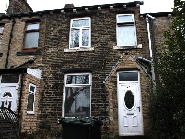 Beech Grove, Bradford BD3, 2 bed terraced house to rent, £700 pcm | PrimeLocation