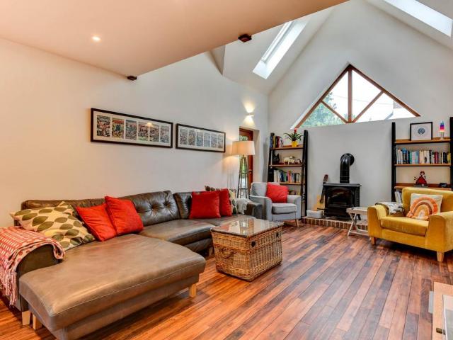 Beech House, Pulborough 4 bed detached house to rent £15,015 pcm £3,465 pw