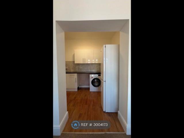 Beech House Road, Croydon CR0, 2 bed flat to rent, £1,800 pcm | PrimeLocation