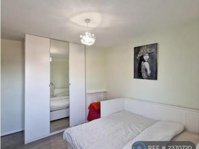 Beech Road, Dartford, DA1 1 bed in a house share to rent £950 pcm £219 pw