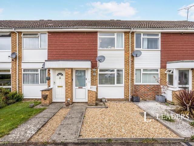 Beech Road, RH12 2 bed terraced house to rent £1,650 pcm £381 pw