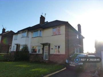 Beech Road, St. Albans, AL3 2 bed maisonette to rent £1,650 pcm £381 pw