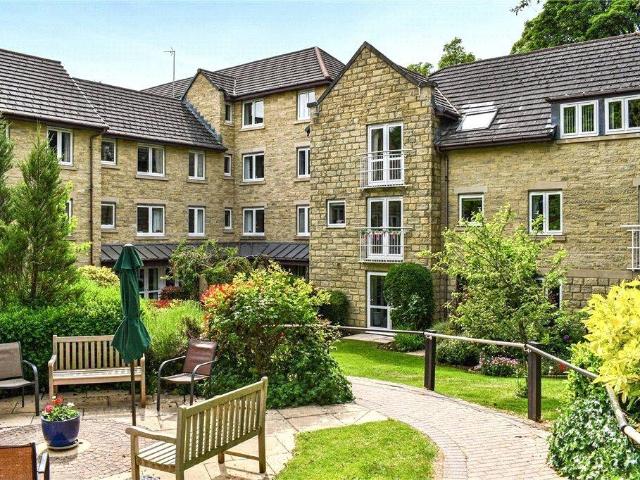 Beech Street, Bingley, West. 1 bed apartment to rent £850 pcm £196 pw
