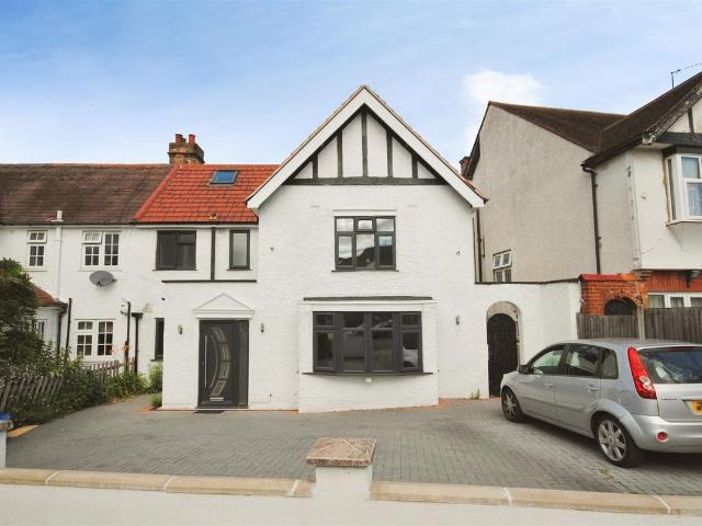 Beechcroft Gardens, Wembley HA9, 5 bed semi detached house to rent, £4,500 pcm | PrimeLocation